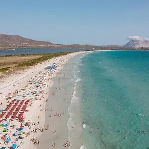 https://hotel-le-rose-san-teodoro.in-sardinia.net